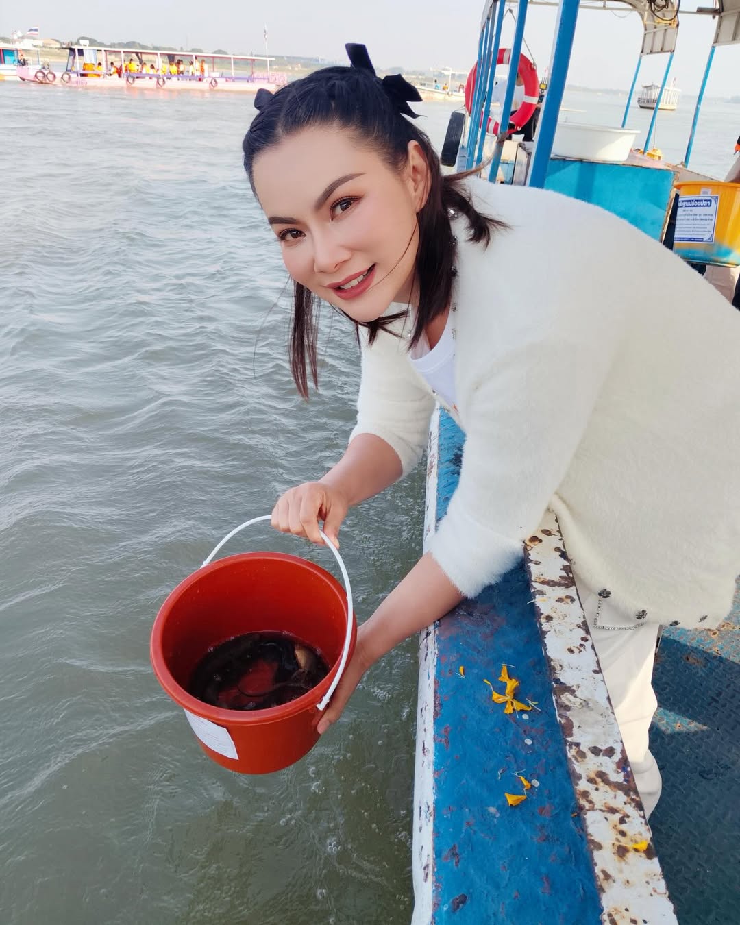 บุ๋ม - ปนัดดา วงศ์ผู้ดี