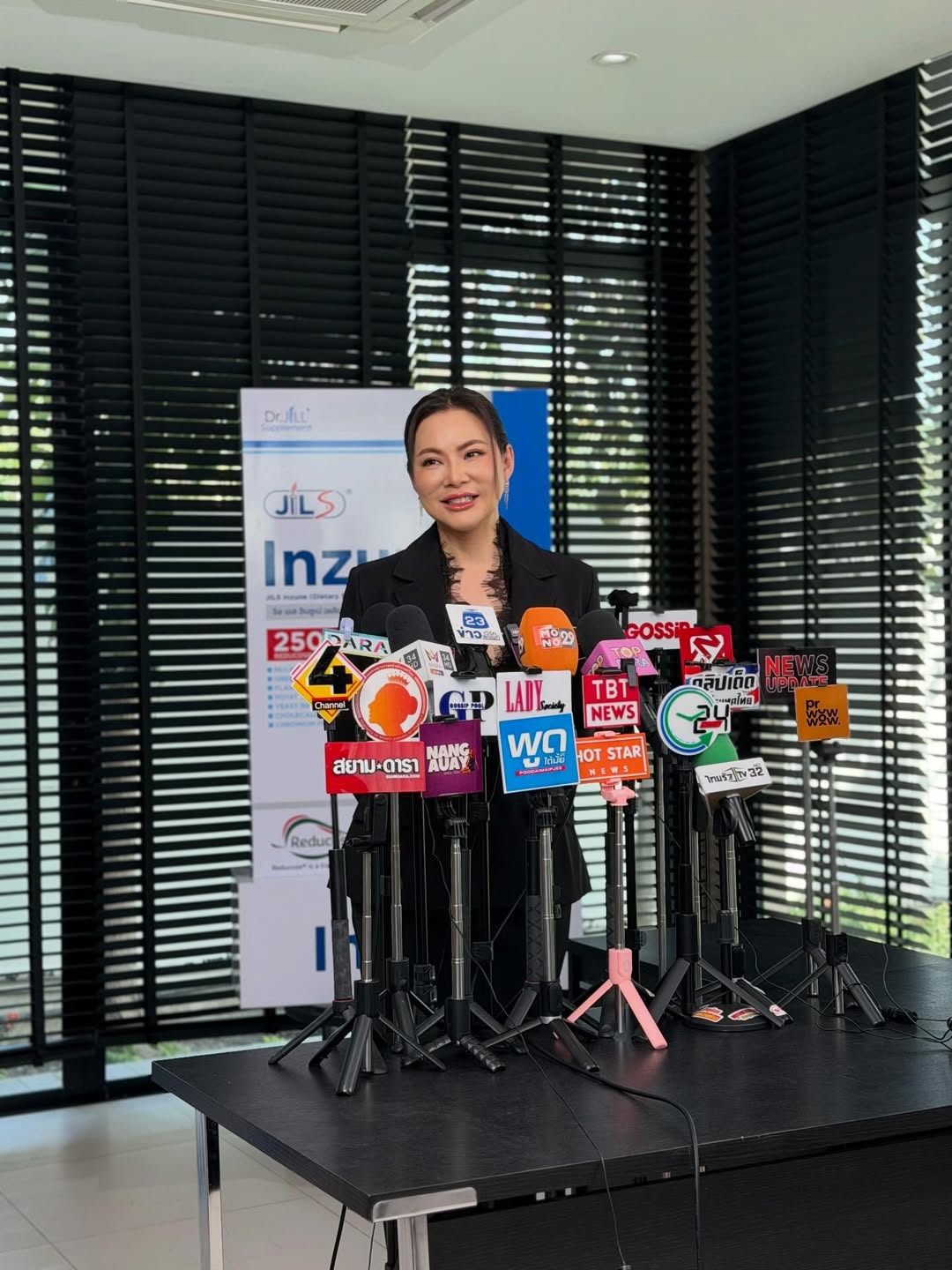 บุ๋ม - ปนัดดา วงศ์ผู้ดี