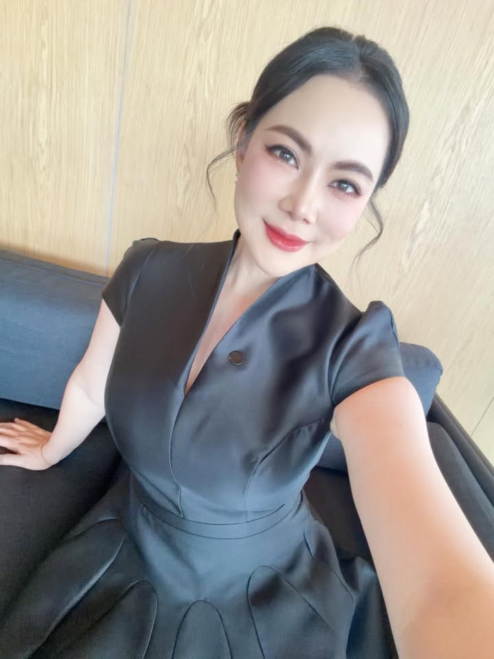 บุ๋ม - ปนัดดา วงศ์ผู้ดี