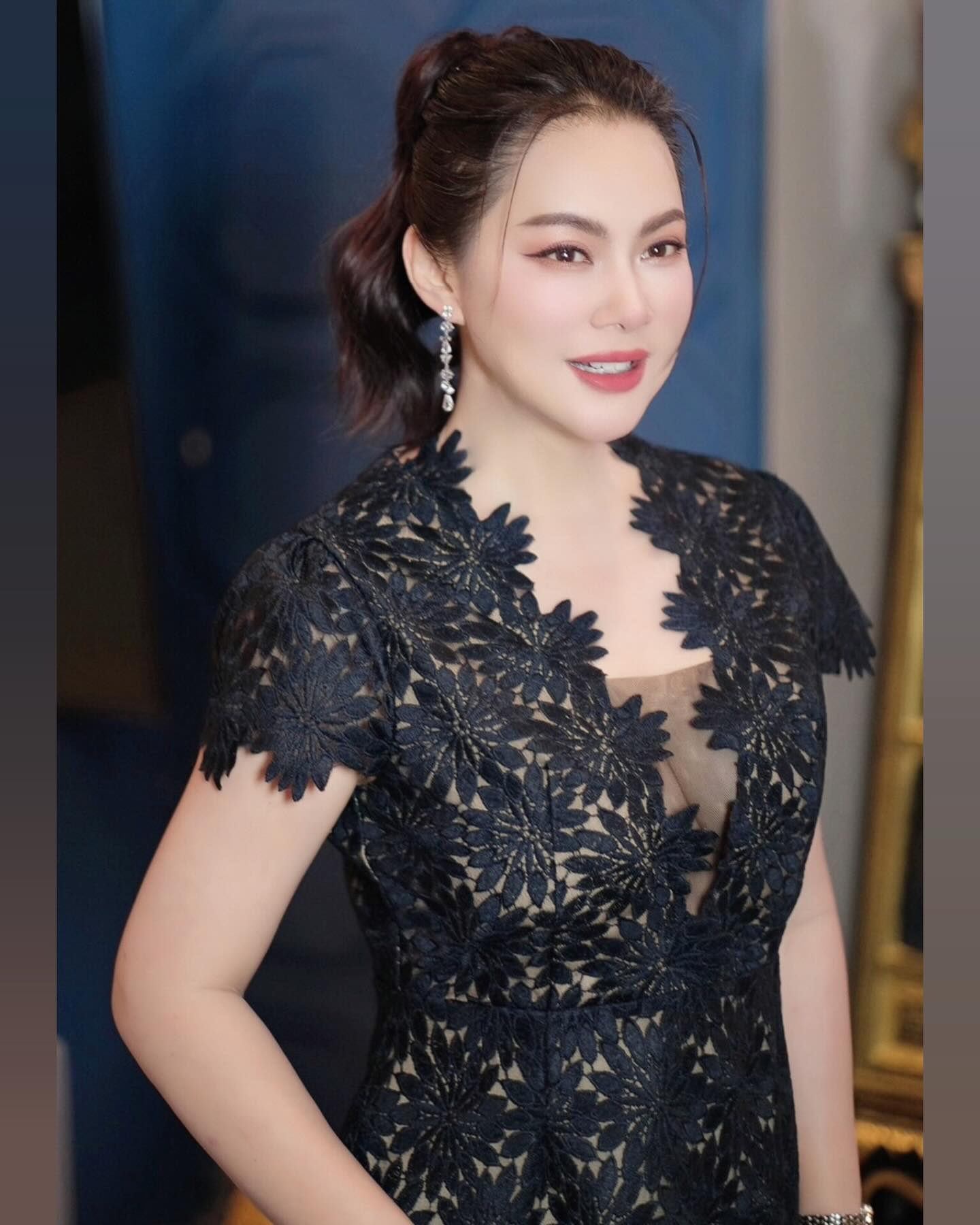 บุ๋ม - ปนัดดา วงศ์ผู้ดี