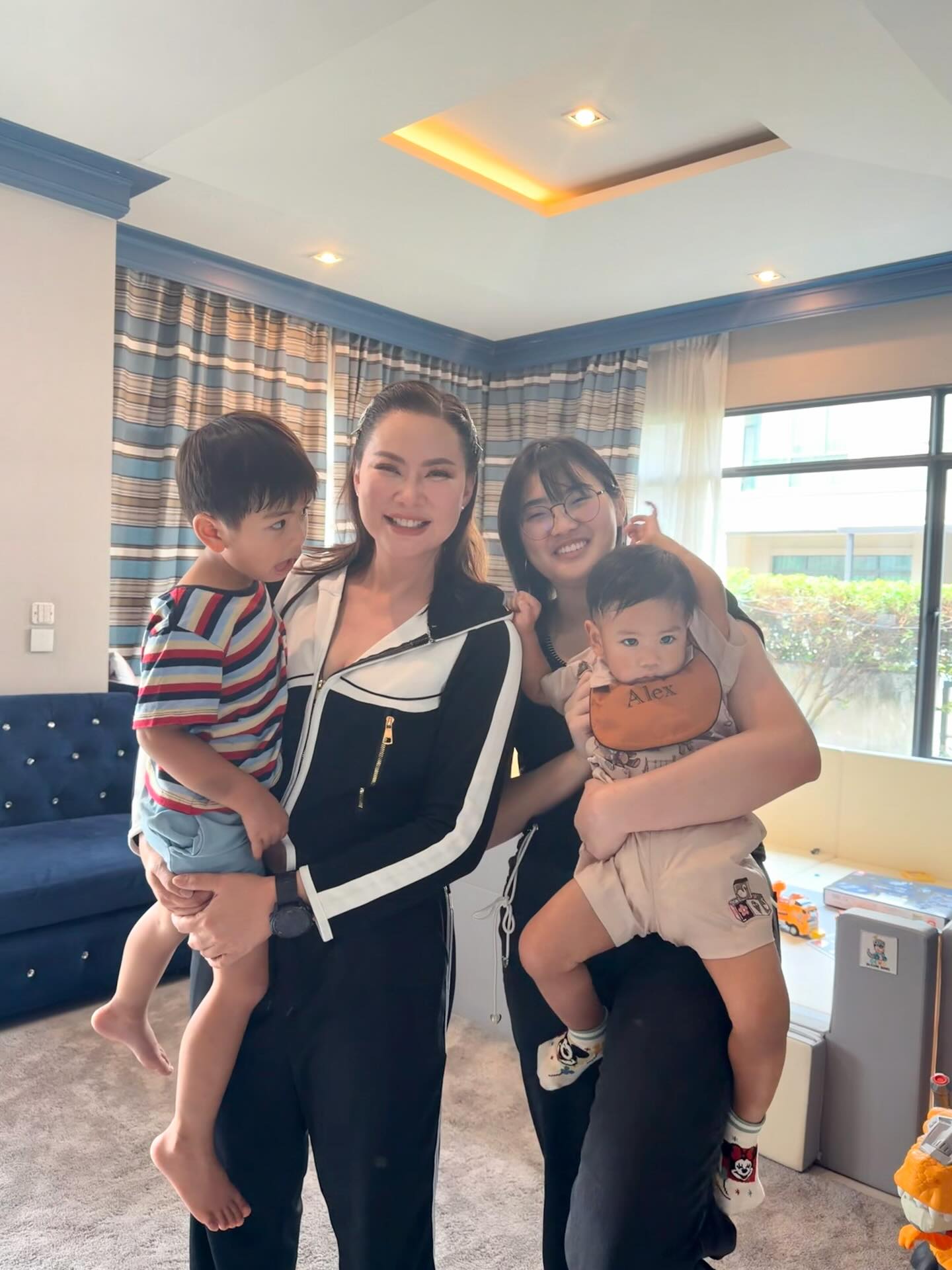 บุ๋ม - ปนัดดา วงศ์ผู้ดี