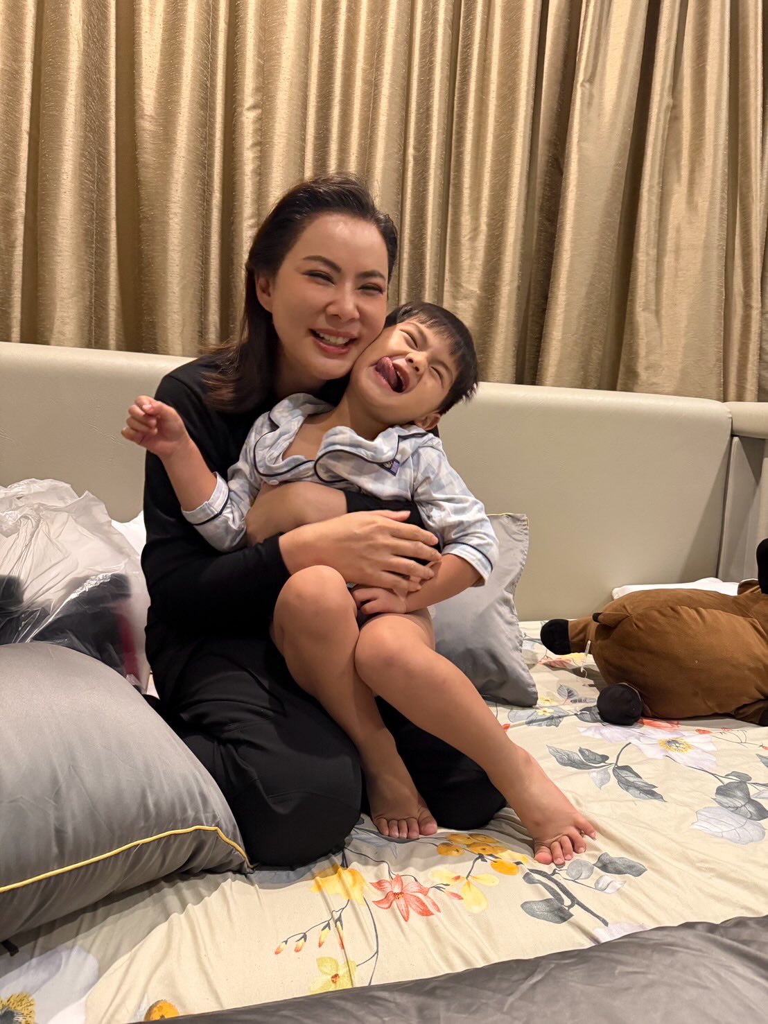 บุ๋ม - ปนัดดา วงศ์ผู้ดี