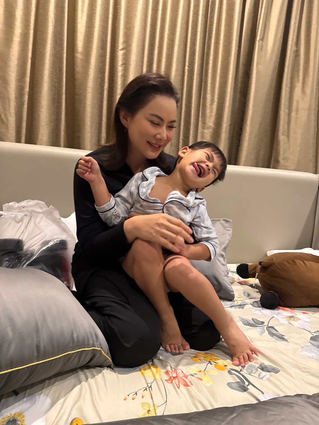 บุ๋ม - ปนัดดา วงศ์ผู้ดี