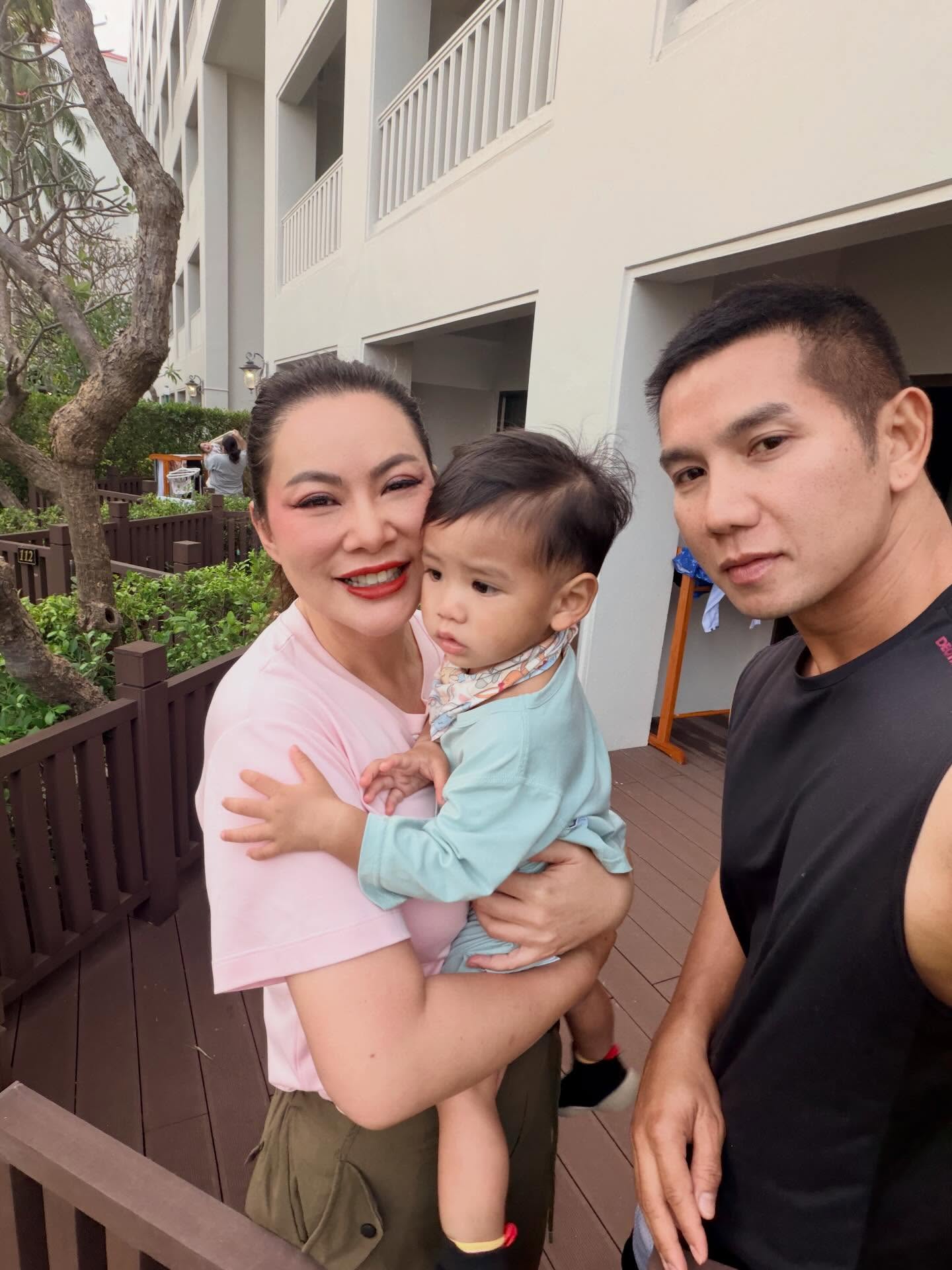 บุ๋ม - ปนัดดา วงศ์ผู้ดี