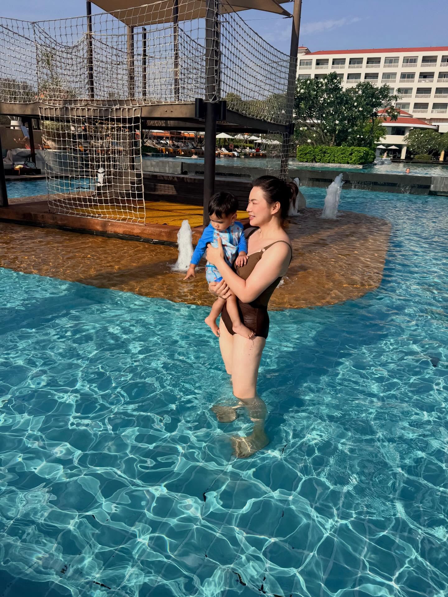 บุ๋ม - ปนัดดา วงศ์ผู้ดี