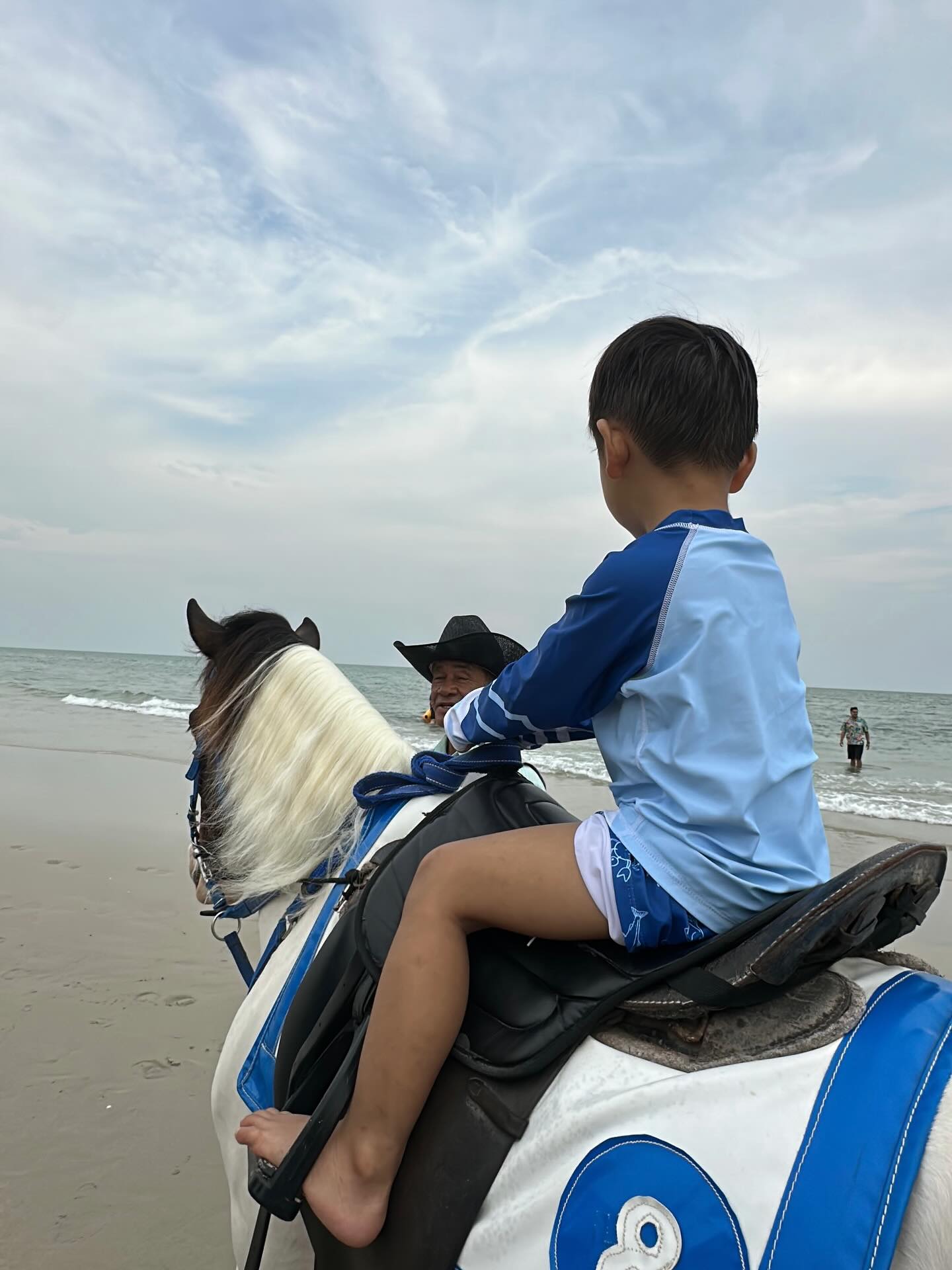 บุ๋ม - ปนัดดา วงศ์ผู้ดี