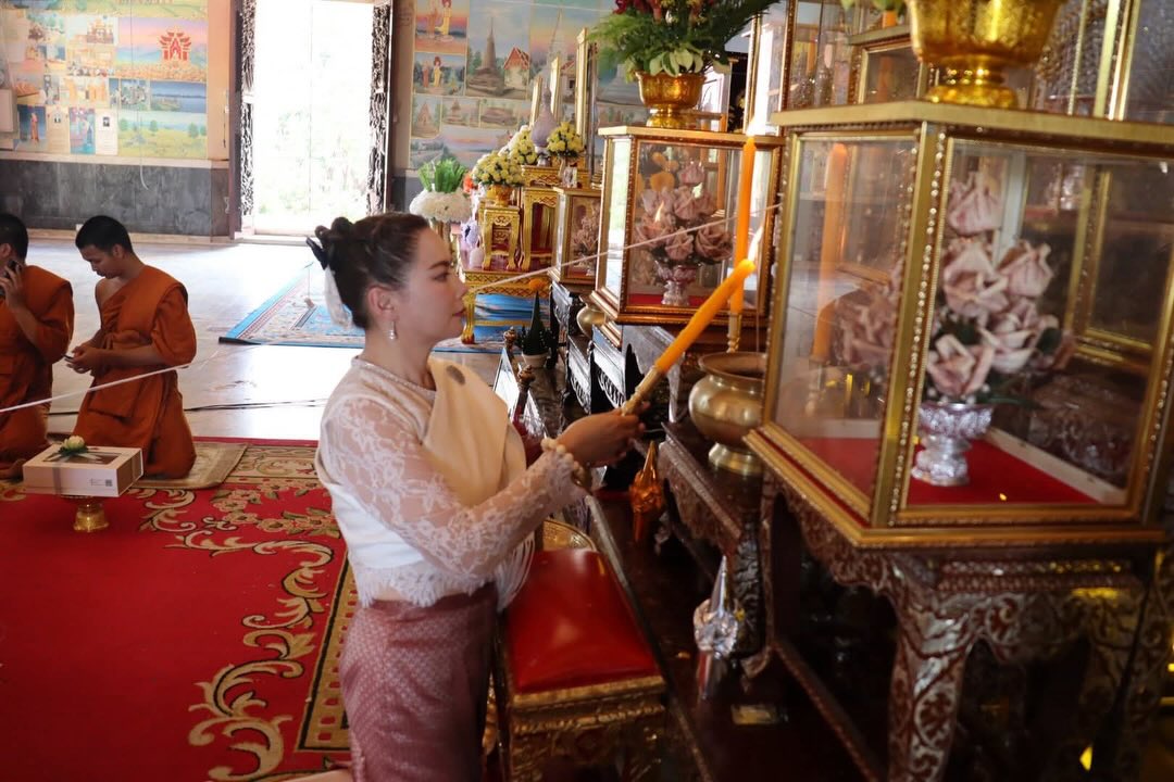 บุ๋ม - ปนัดดา วงศ์ผู้ดี