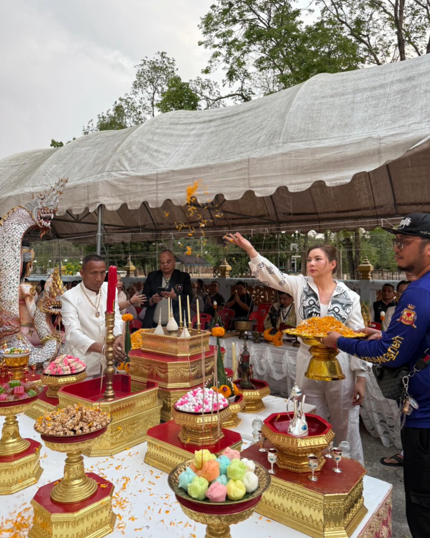 บุ๋ม - ปนัดดา วงศ์ผู้ดี