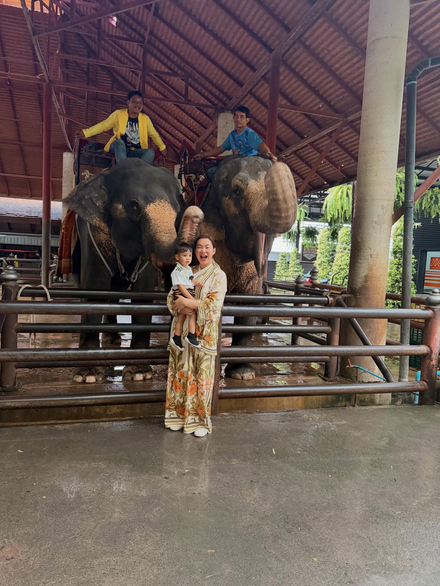 บุ๋ม - ปนัดดา วงศ์ผู้ดี