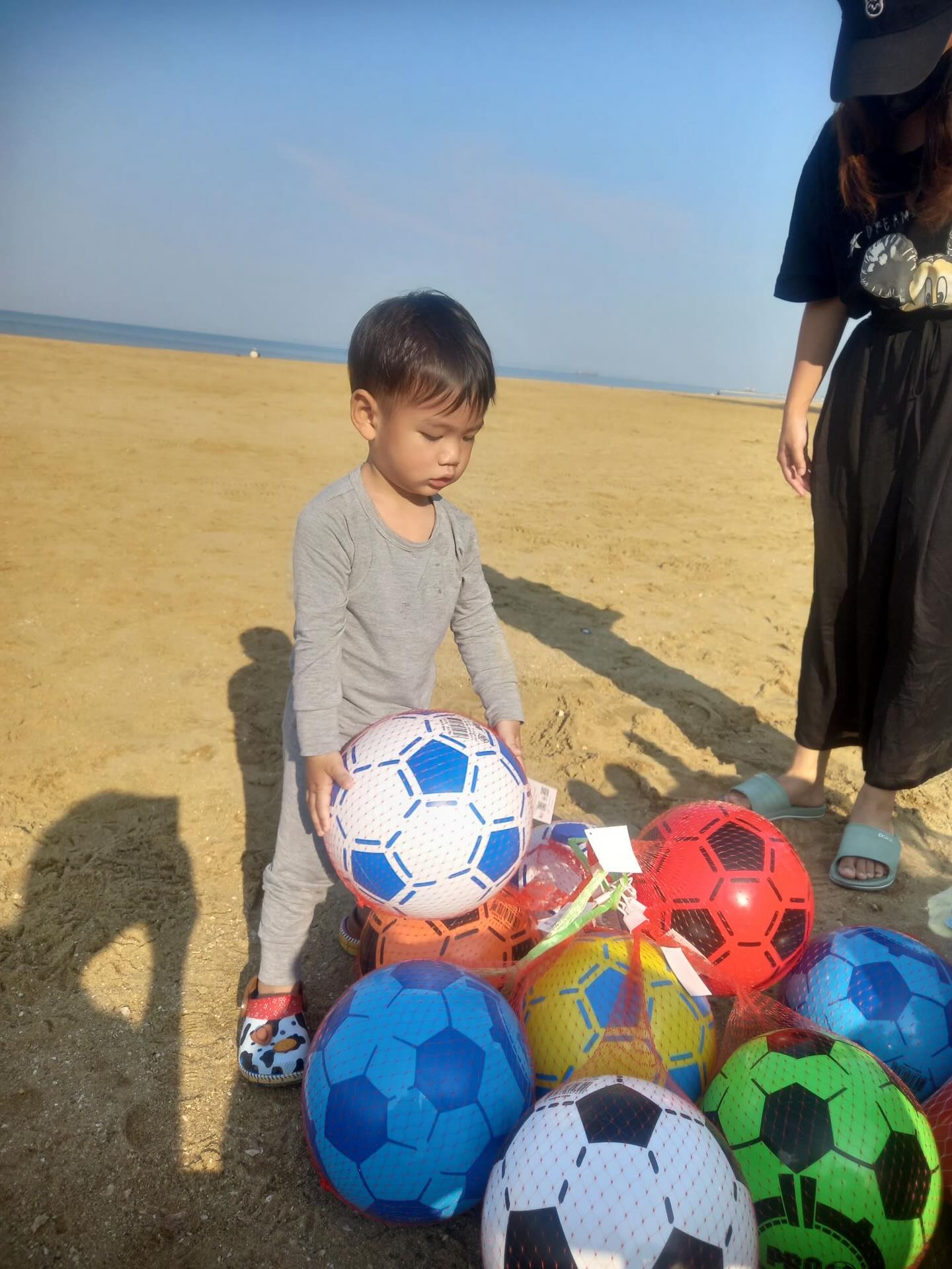 บุ๋ม - ปนัดดา วงศ์ผู้ดี