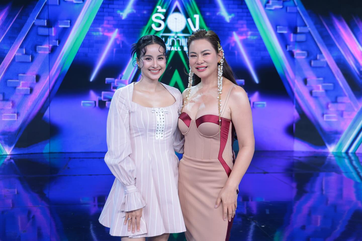 บุ๋ม - ปนัดดา วงศ์ผู้ดี