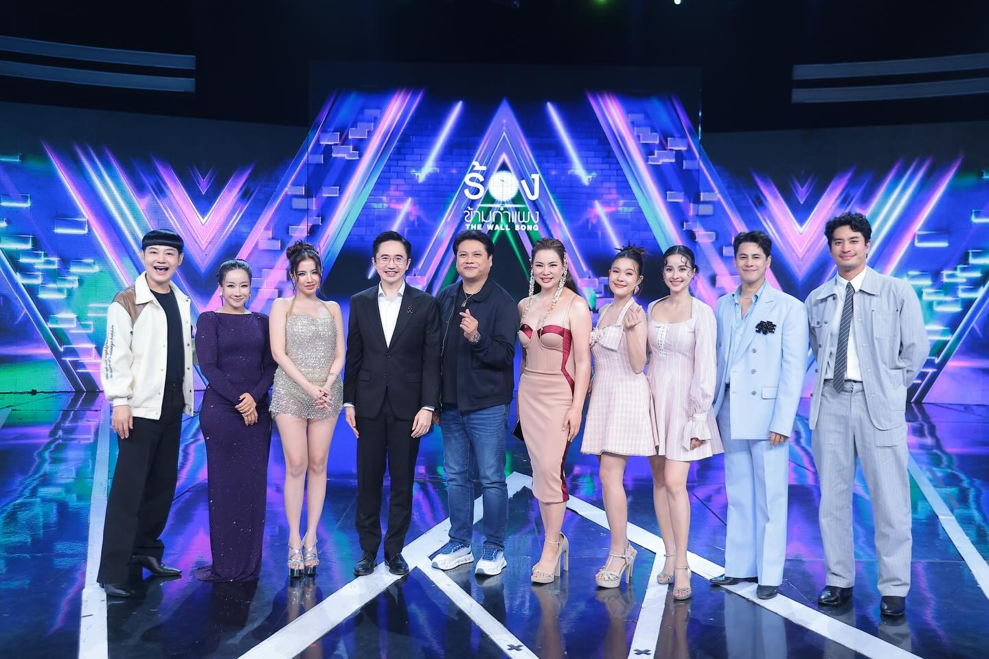 บุ๋ม - ปนัดดา วงศ์ผู้ดี