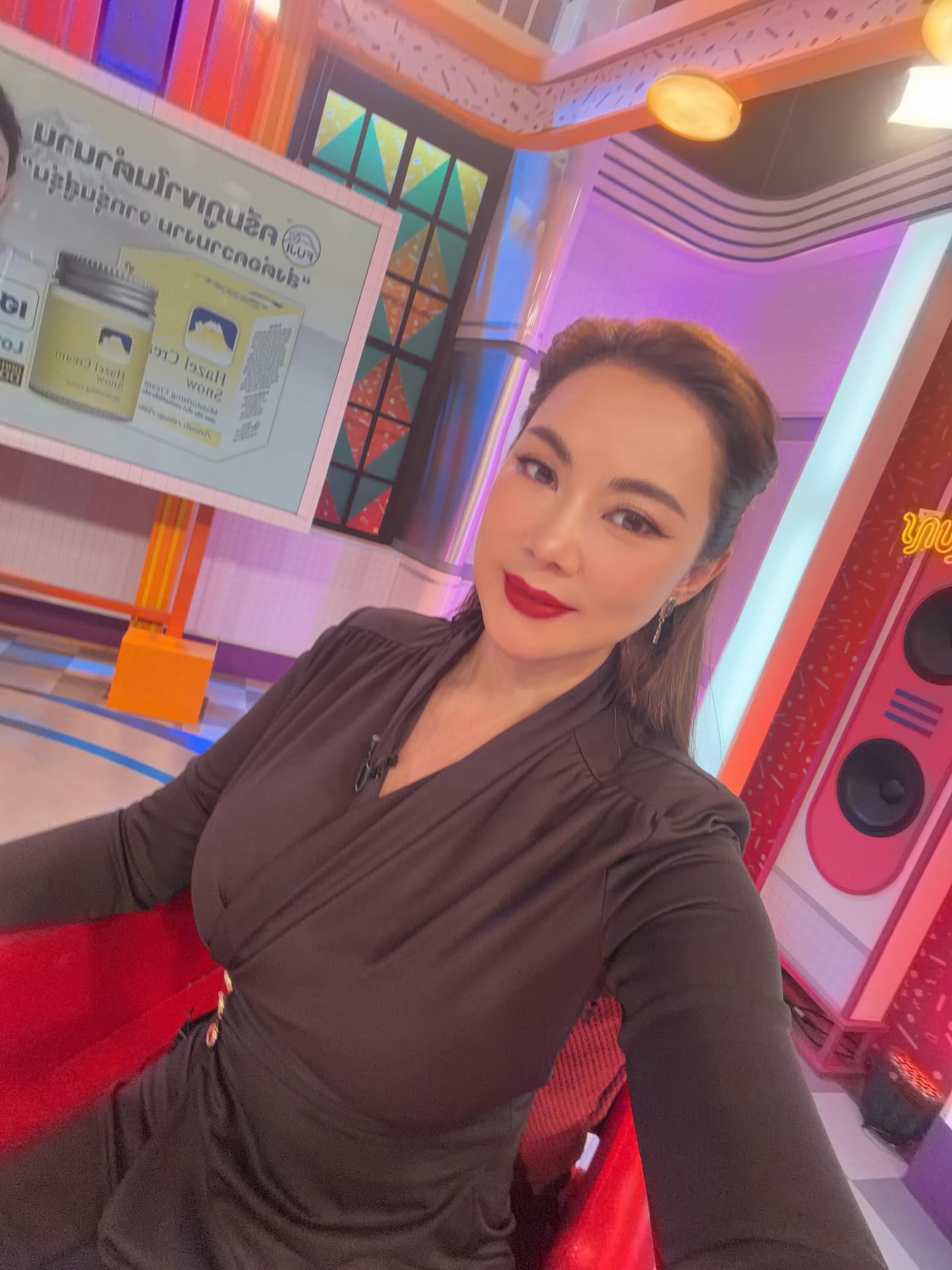 บุ๋ม - ปนัดดา วงศ์ผู้ดี