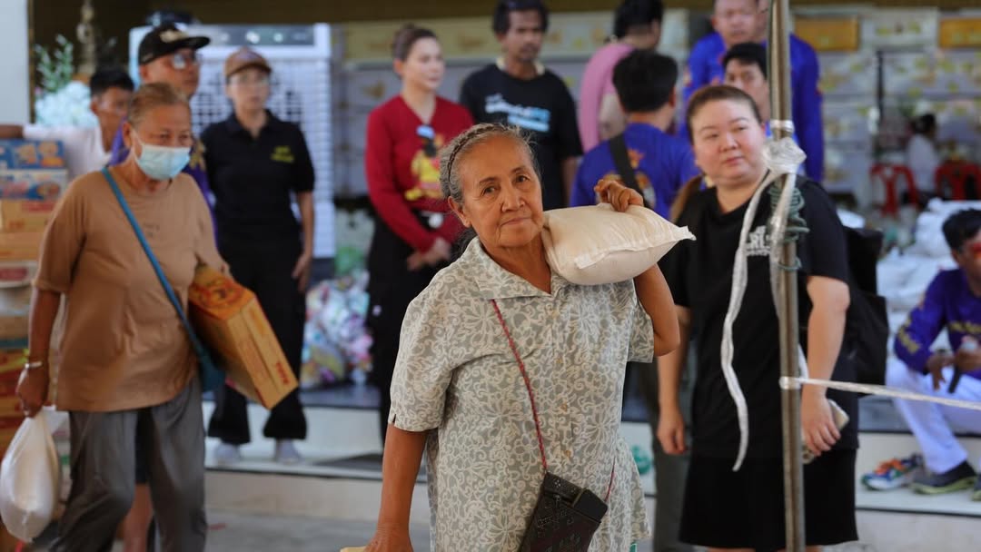 บุ๋ม - ปนัดดา วงศ์ผู้ดี