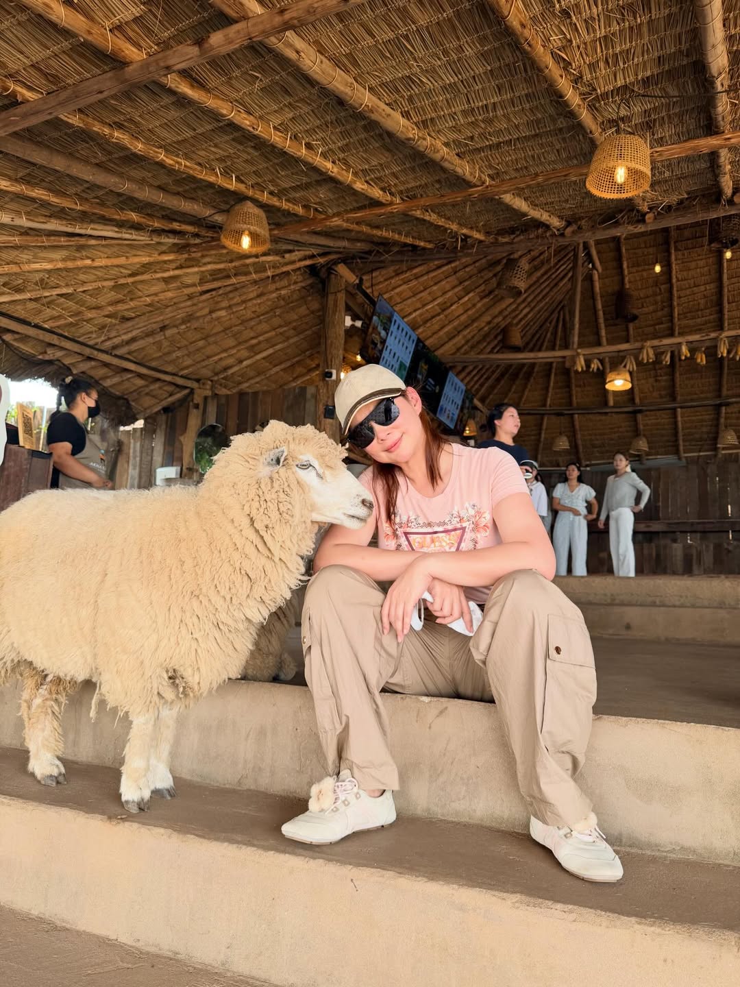 บุ๋ม - ปนัดดา วงศ์ผู้ดี