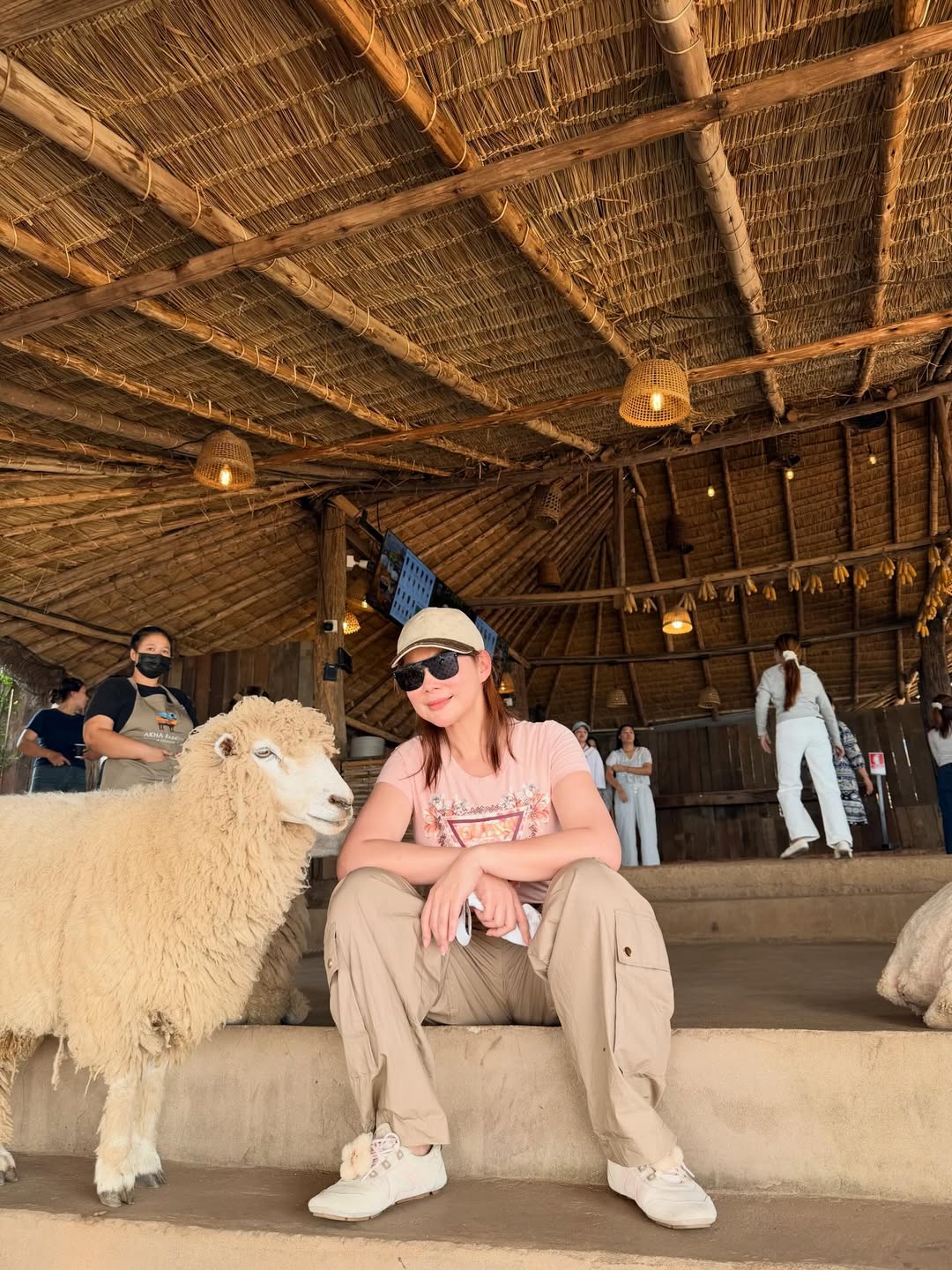 บุ๋ม - ปนัดดา วงศ์ผู้ดี