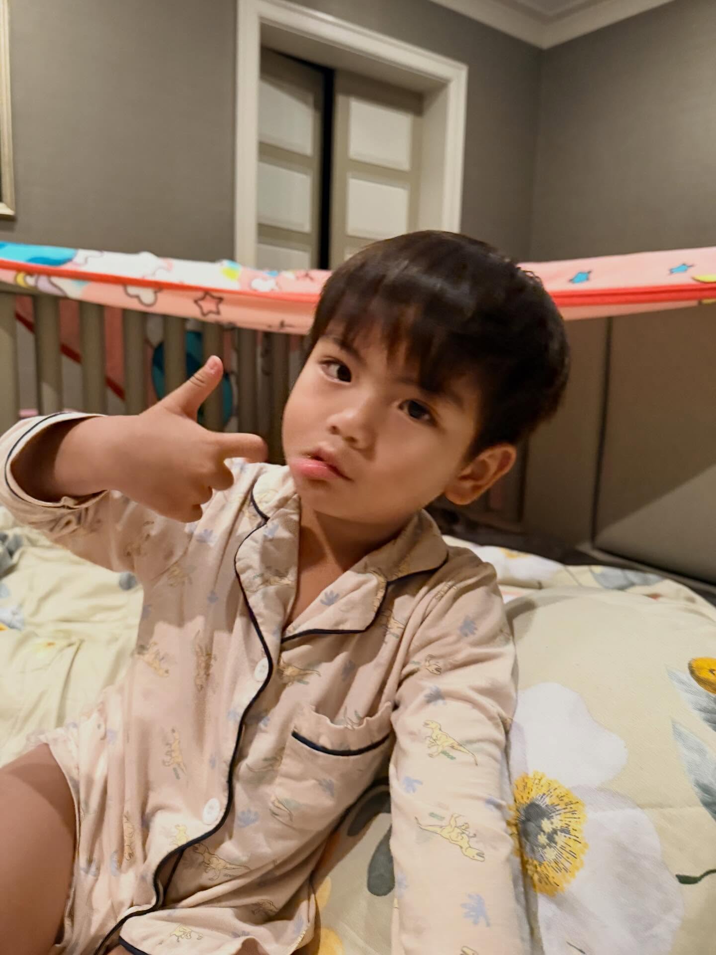 บุ๋ม - ปนัดดา วงศ์ผู้ดี