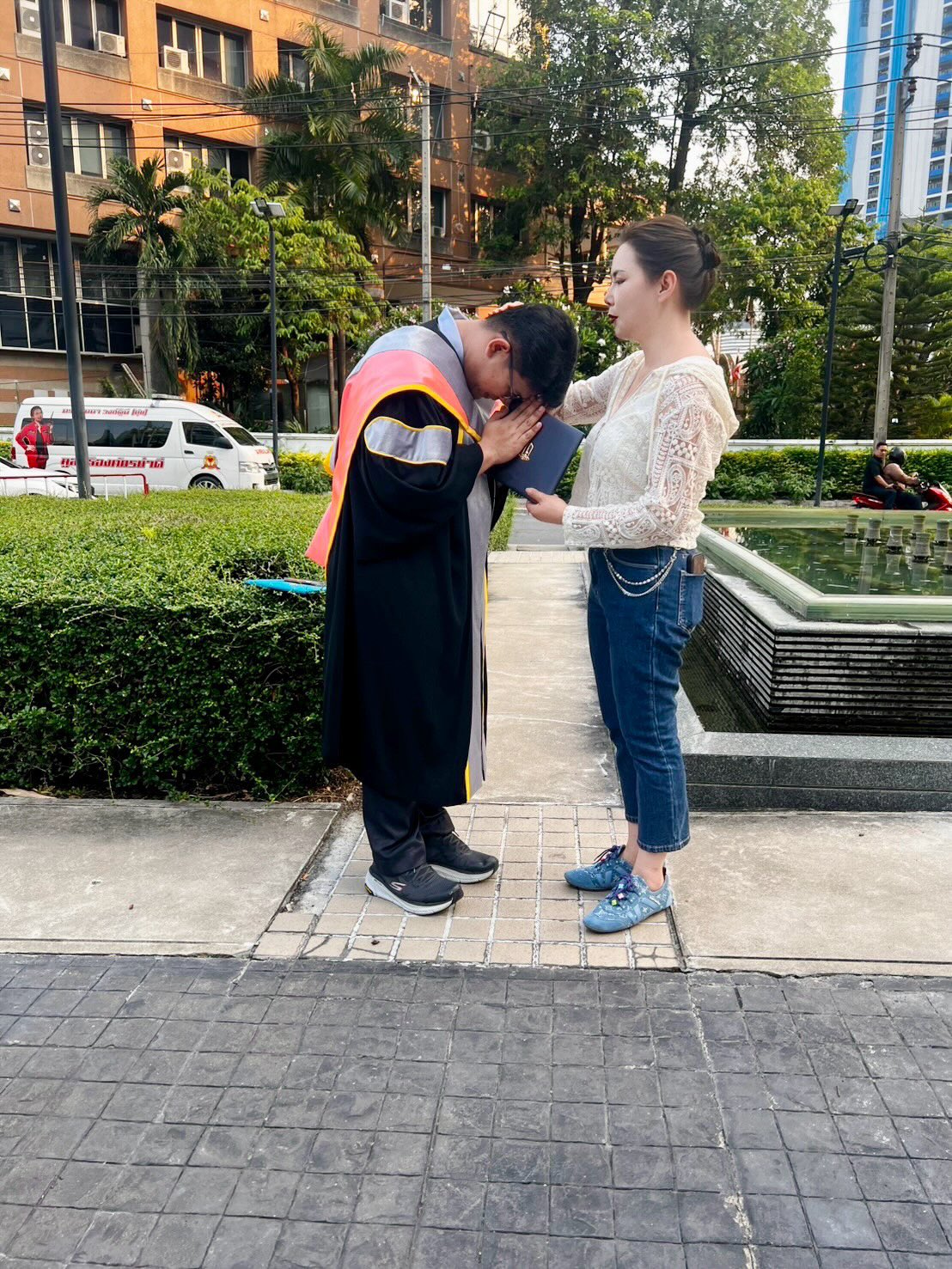 บุ๋ม - ปนัดดา วงศ์ผู้ดี