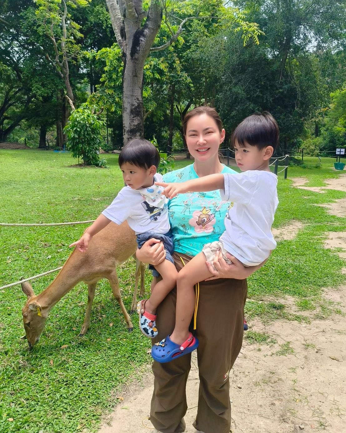 บุ๋ม - ปนัดดา วงศ์ผู้ดี