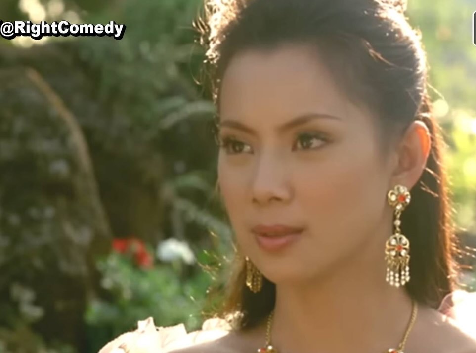 บุ๋ม - ปนัดดา วงศ์ผู้ดี