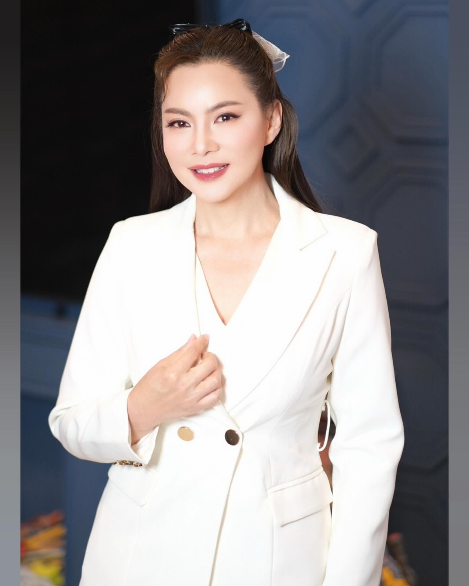 บุ๋ม - ปนัดดา วงศ์ผู้ดี