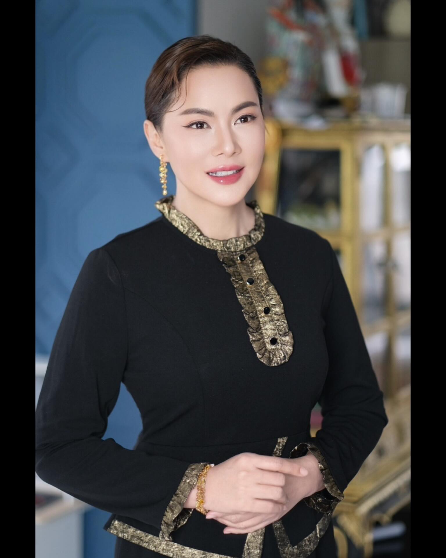 บุ๋ม - ปนัดดา วงศ์ผู้ดี