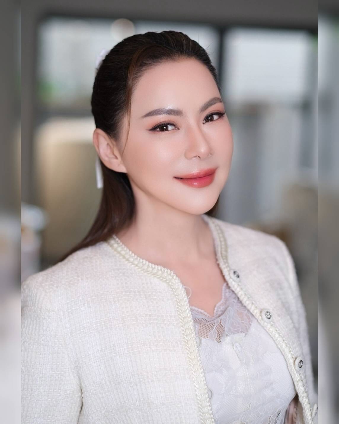 บุ๋ม - ปนัดดา วงศ์ผู้ดี