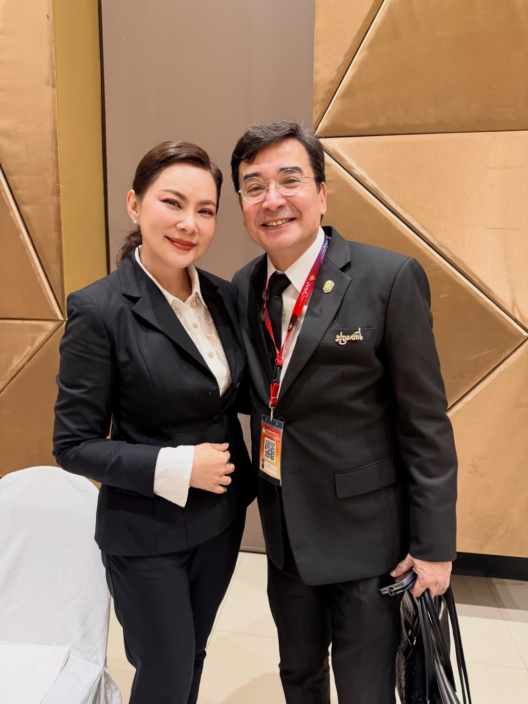 บุ๋ม - ปนัดดา วงศ์ผู้ดี