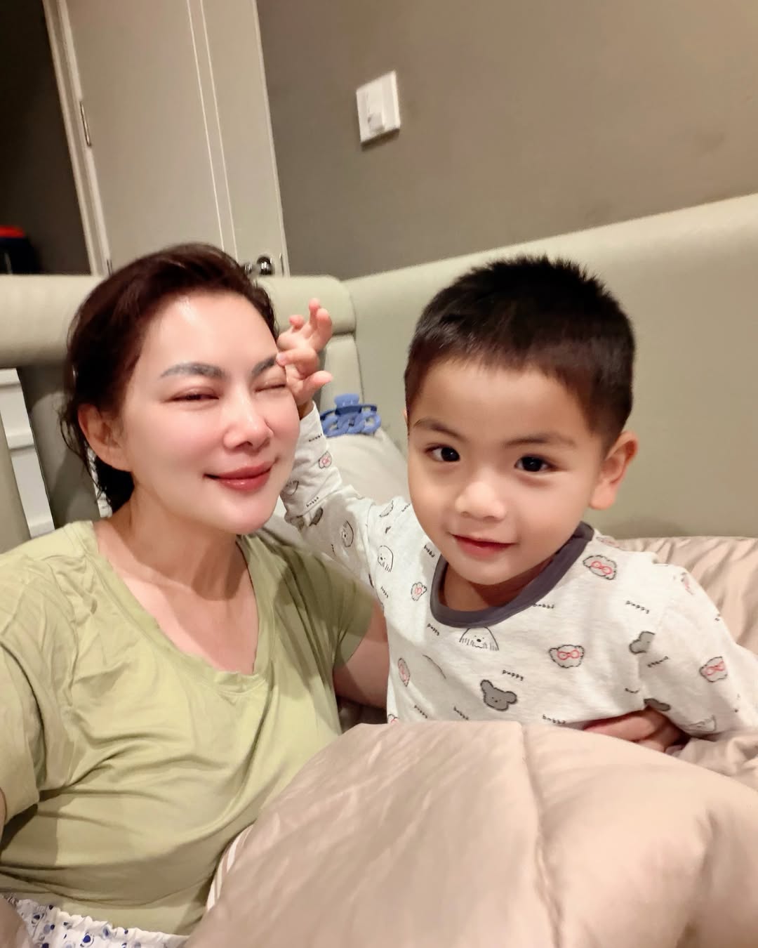 บุ๋ม - ปนัดดา วงศ์ผู้ดี