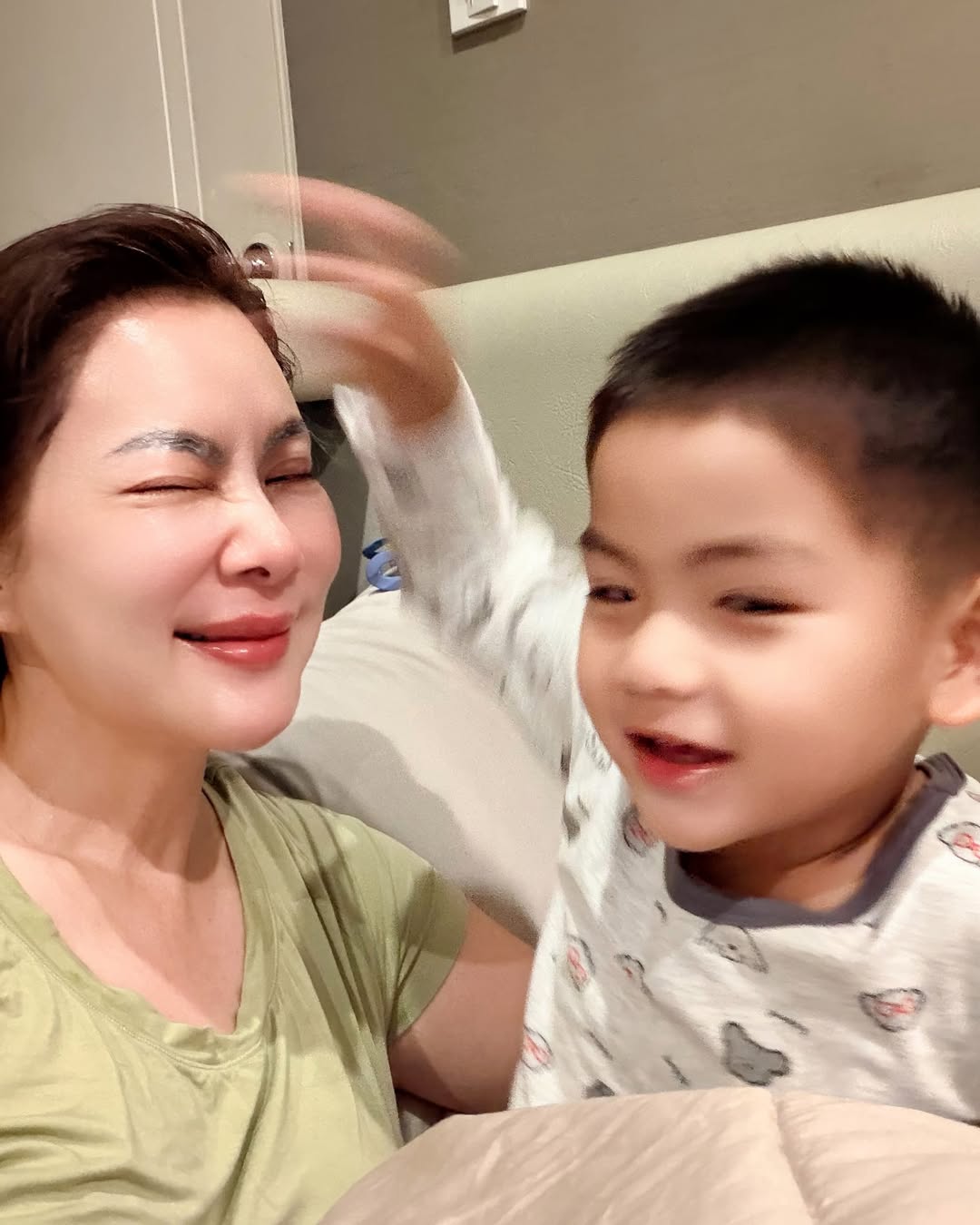 บุ๋ม - ปนัดดา วงศ์ผู้ดี