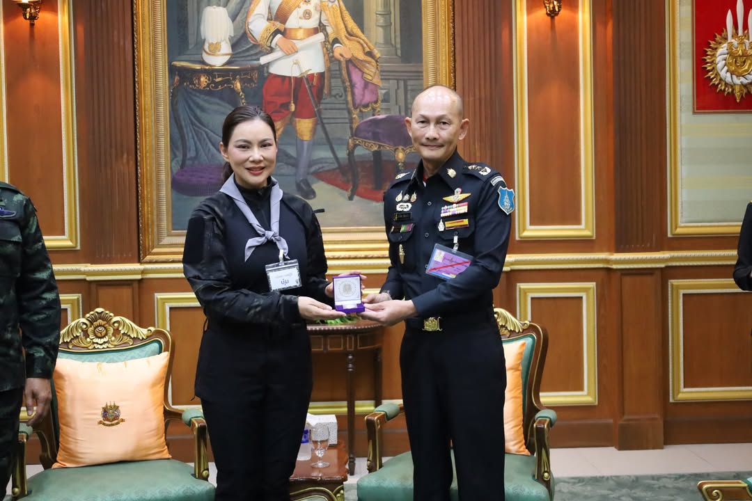 บุ๋ม - ปนัดดา วงศ์ผู้ดี