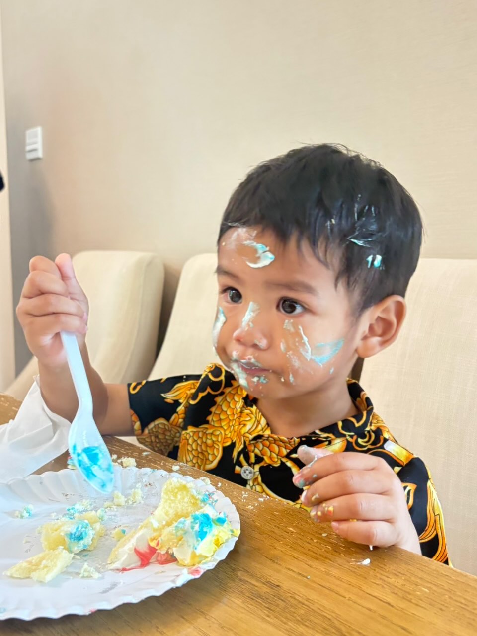 บุ๋ม - ปนัดดา วงศ์ผู้ดี