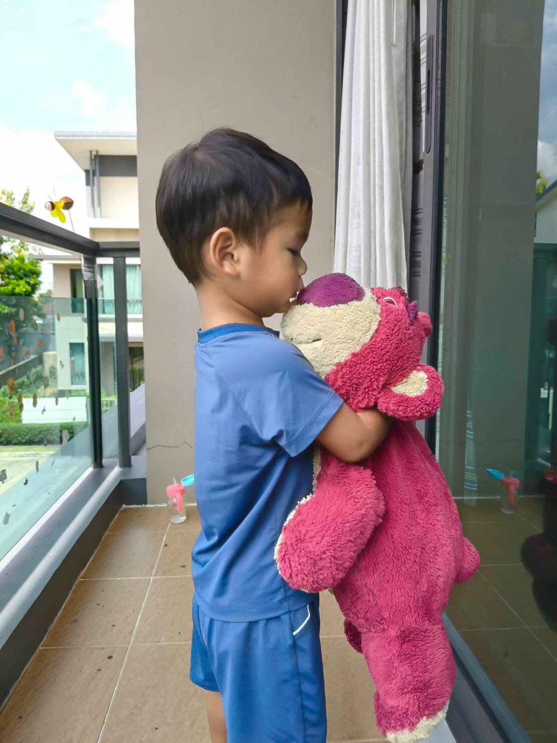 บุ๋ม - ปนัดดา วงศ์ผู้ดี