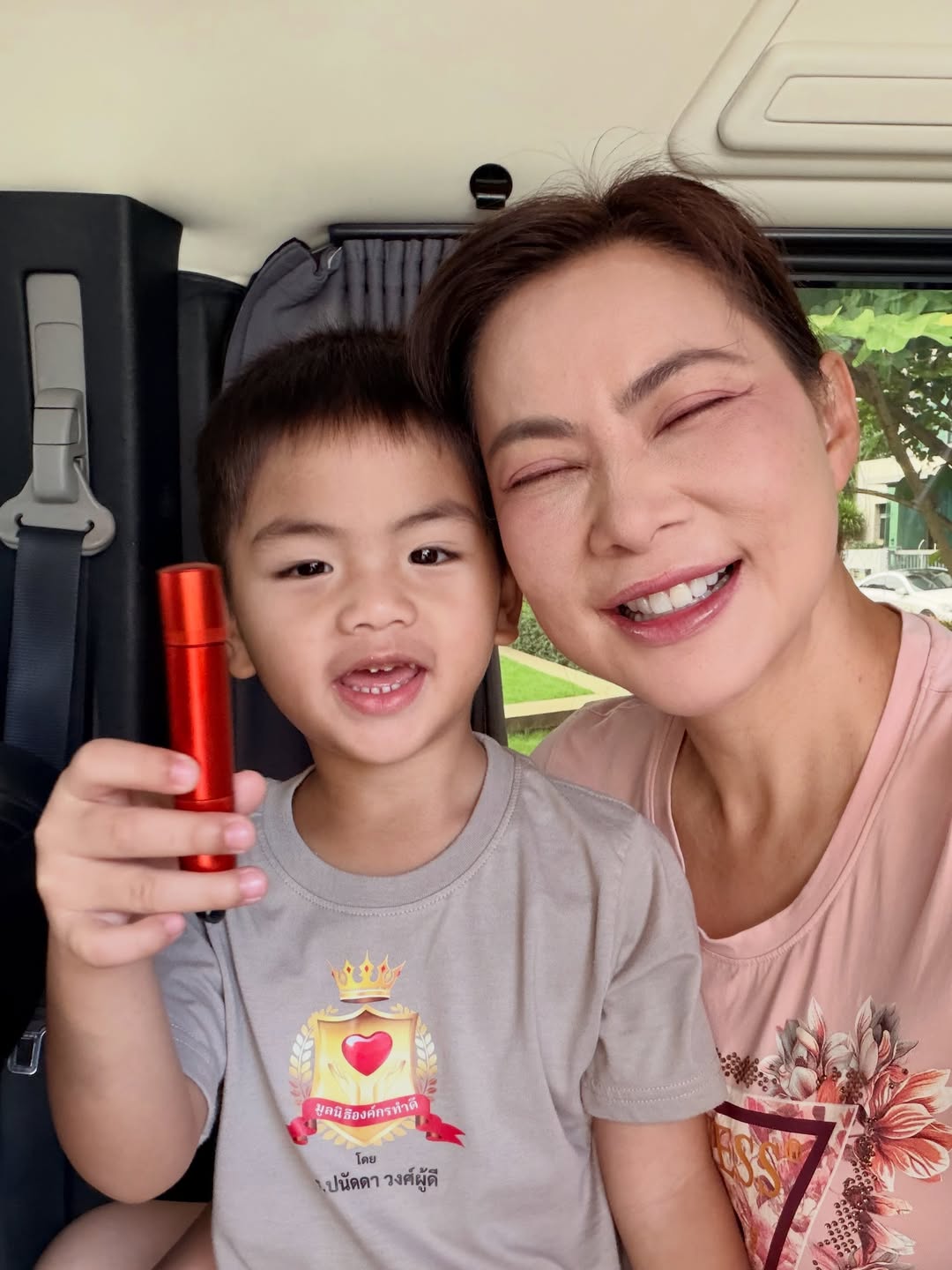 บุ๋ม - ปนัดดา วงศ์ผู้ดี