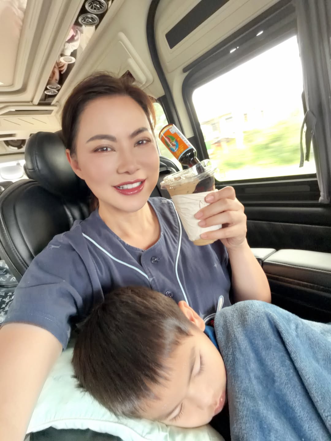 บุ๋ม - ปนัดดา วงศ์ผู้ดี