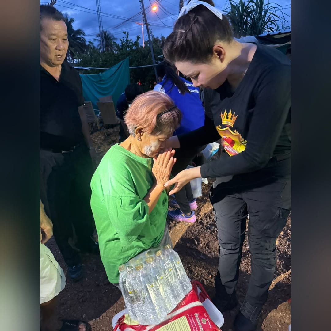 บุ๋ม - ปนัดดา วงศ์ผู้ดี