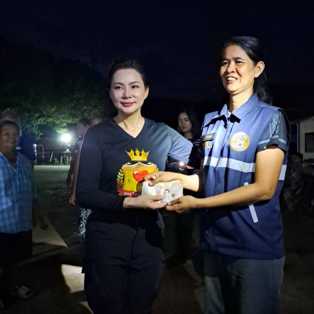 บุ๋ม - ปนัดดา วงศ์ผู้ดี