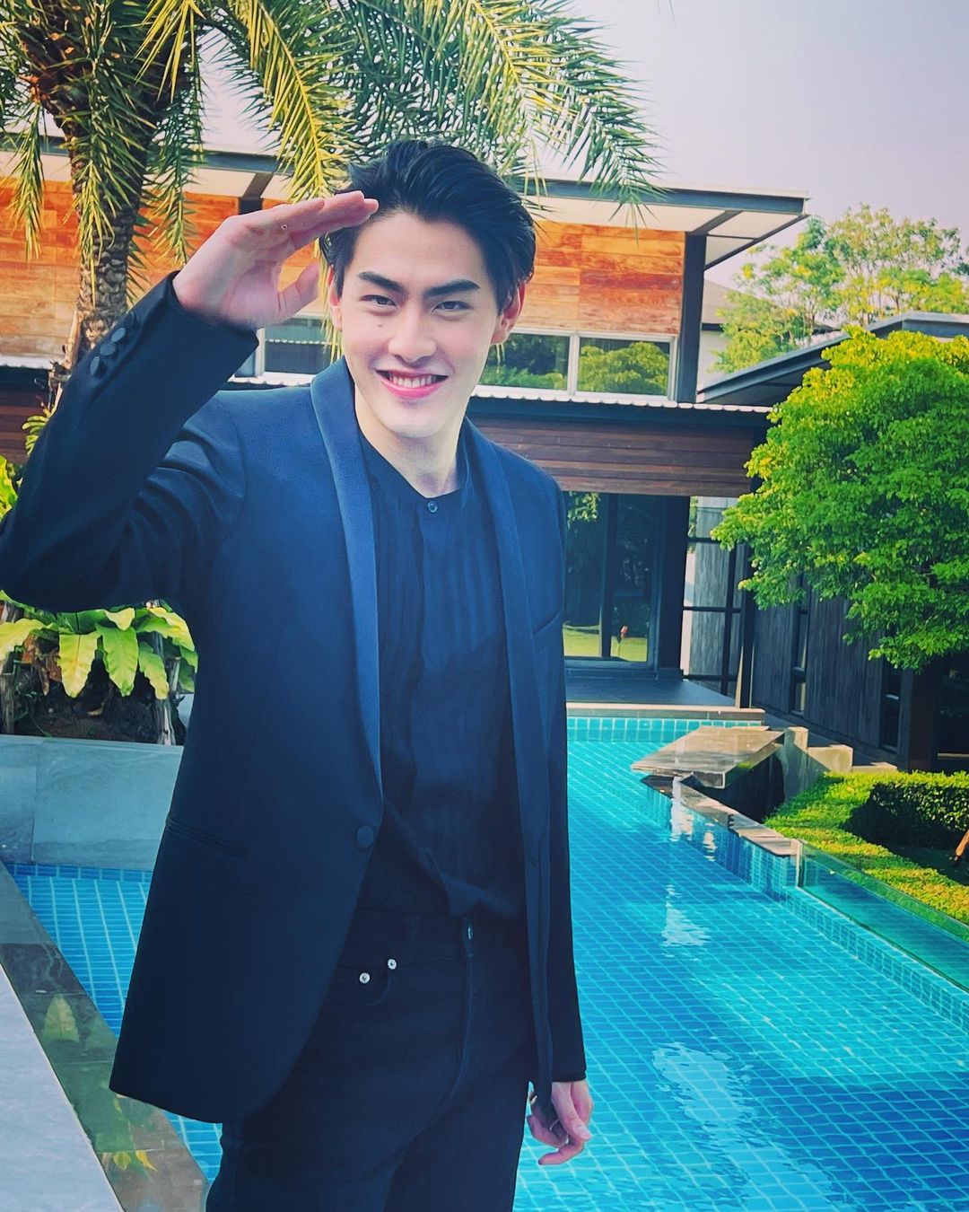 ปิ่น - เก็จมณี วรรธนะสิน