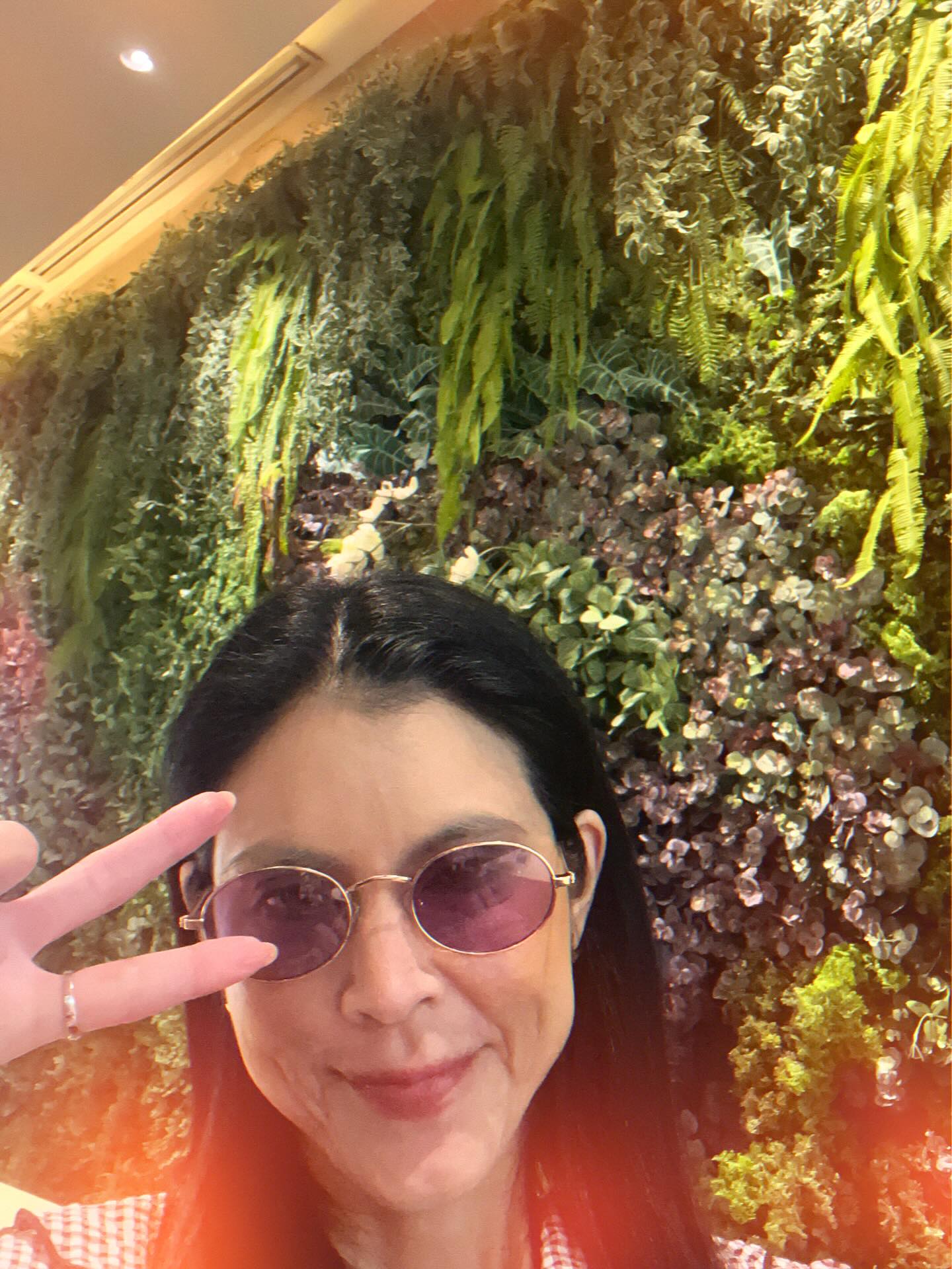 ปิ่น - เก็จมณี วรรธนะสิน