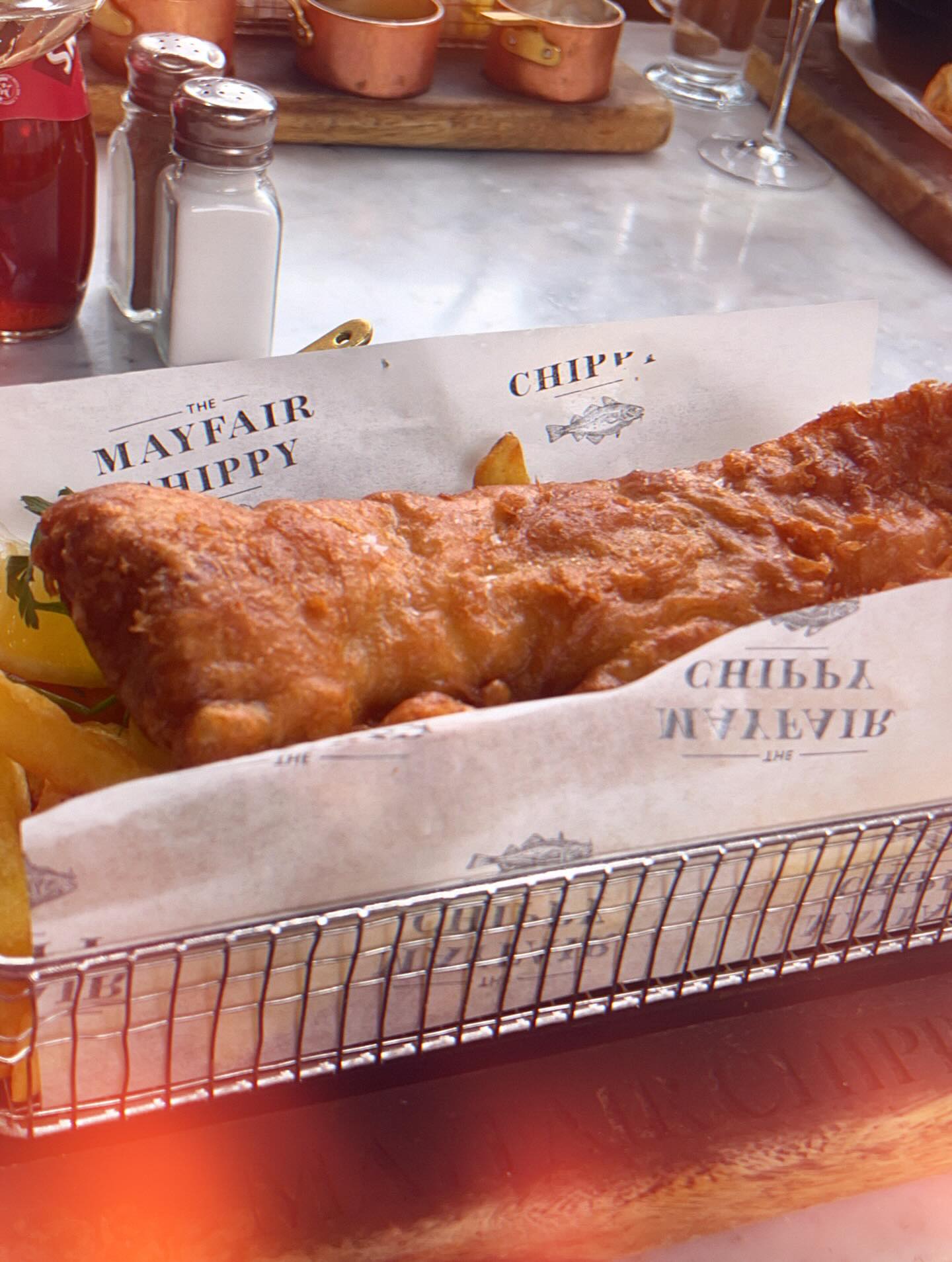 ปิ่น - เก็จมณี วรรธนะสิน