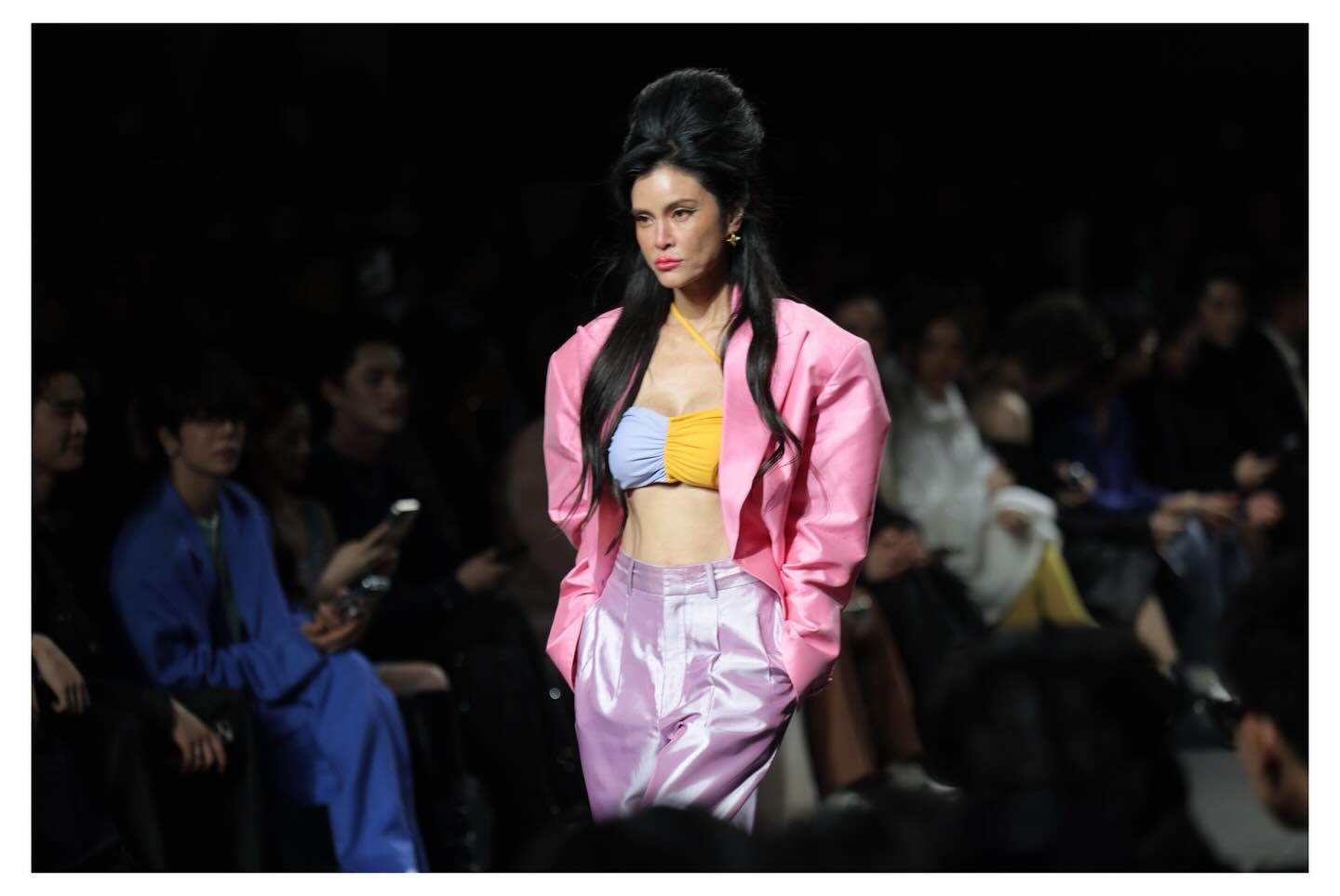 ปิ่น - เก็จมณี วรรธนะสิน