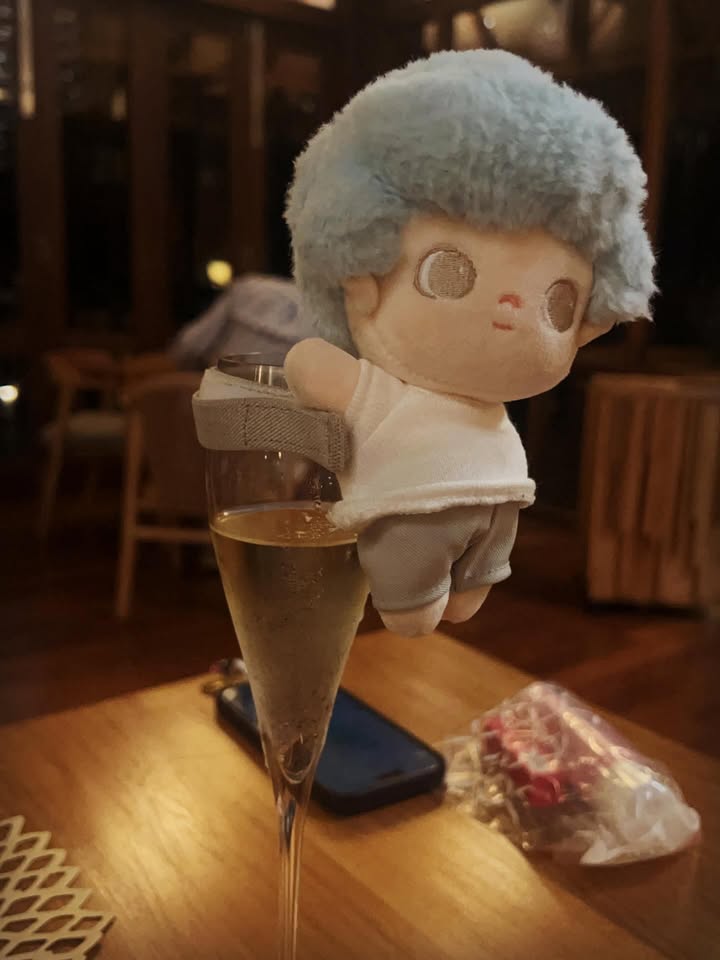 ปิ่น - เก็จมณี วรรธนะสิน