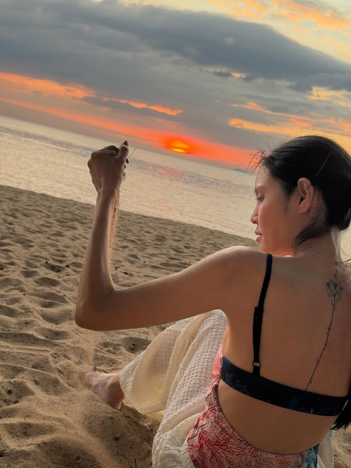 ปิ่น - เก็จมณี วรรธนะสิน