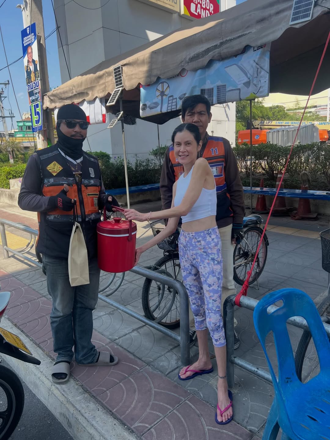 ปิ่น - เก็จมณี วรรธนะสิน