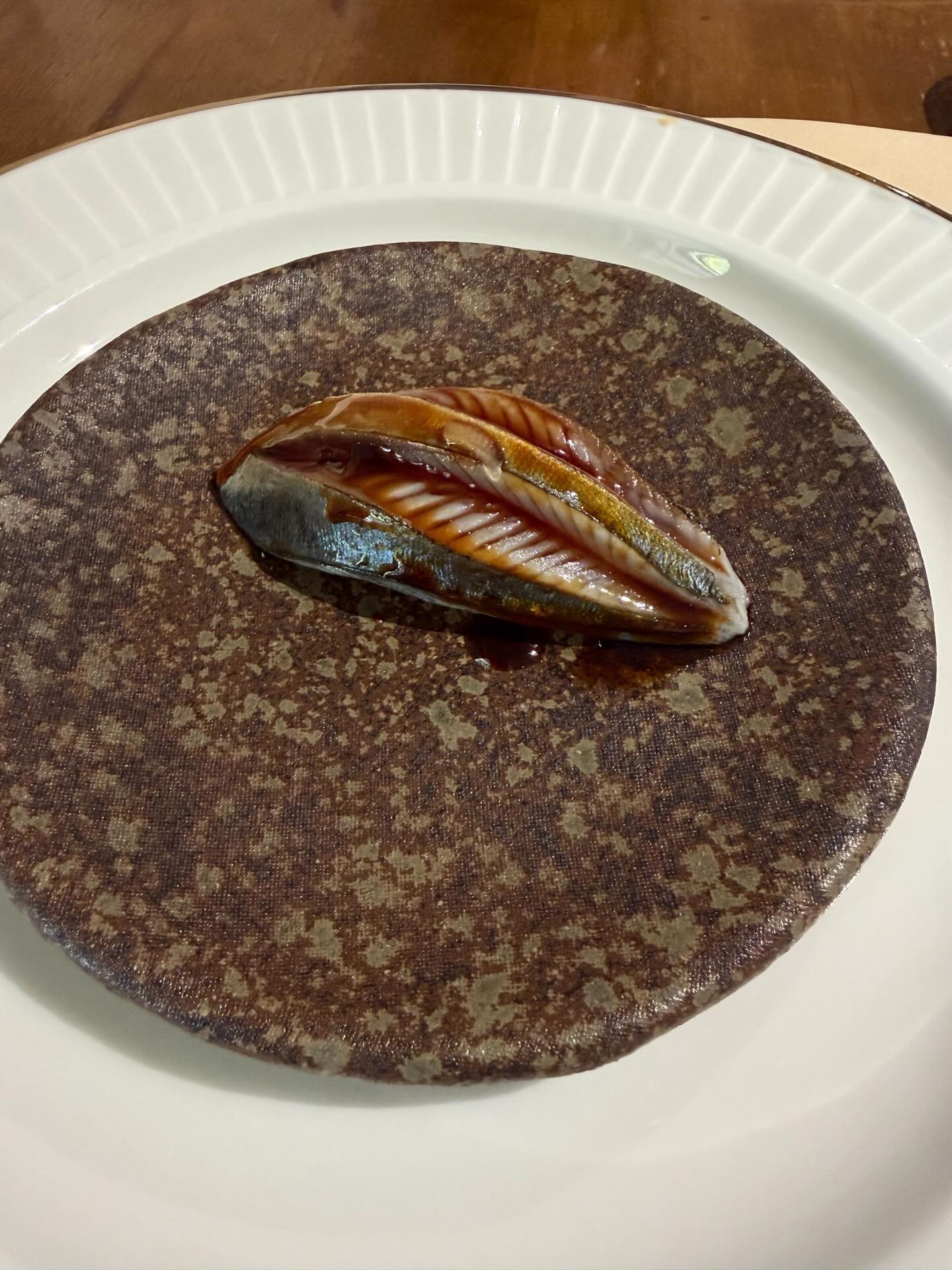 ปิ่น - เก็จมณี วรรธนะสิน