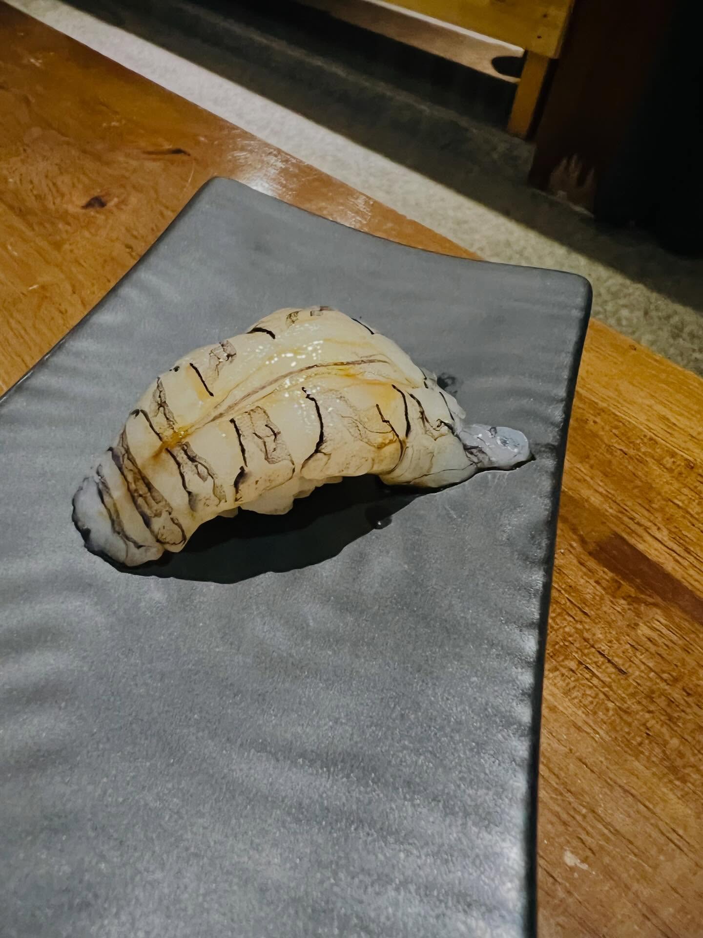 ปิ่น - เก็จมณี วรรธนะสิน