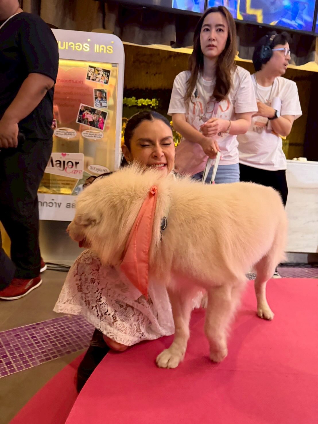 ปิ่น - เก็จมณี วรรธนะสิน