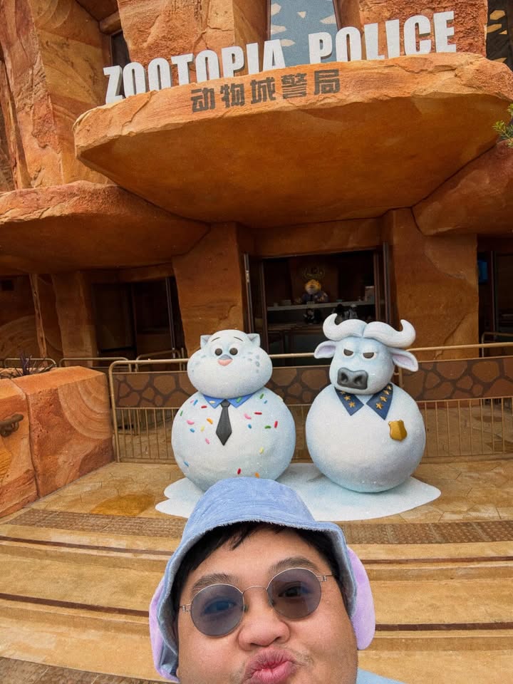 โดม - จารุวัฒน์ เชี่ยวอร่าม