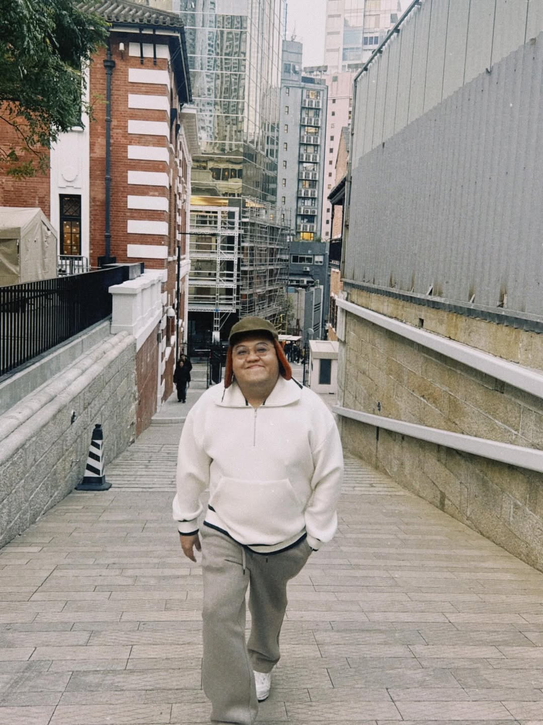 โดม - จารุวัฒน์ เชี่ยวอร่าม