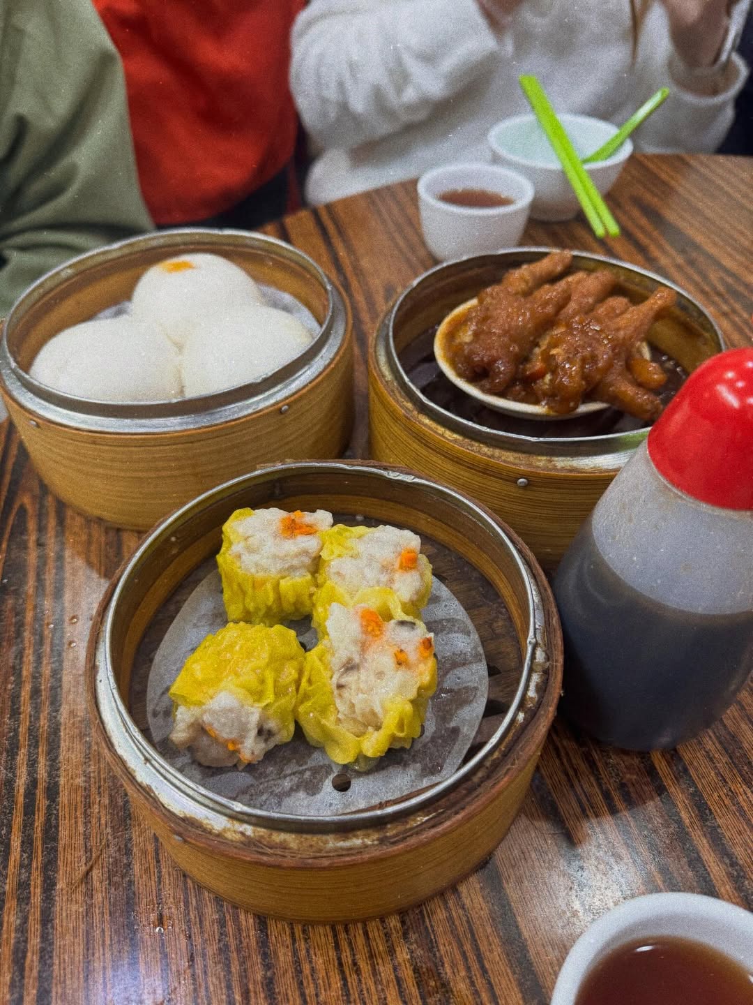 โดม - จารุวัฒน์ เชี่ยวอร่าม